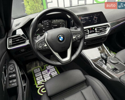 Чорний БМВ 3 Серія, об'ємом двигуна 2 л та пробігом 43 тис. км за 28990 $, фото 33 на Automoto.ua