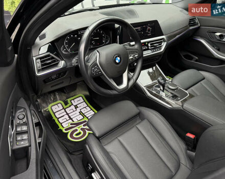 Чорний БМВ 3 Серія, об'ємом двигуна 2 л та пробігом 43 тис. км за 28990 $, фото 26 на Automoto.ua