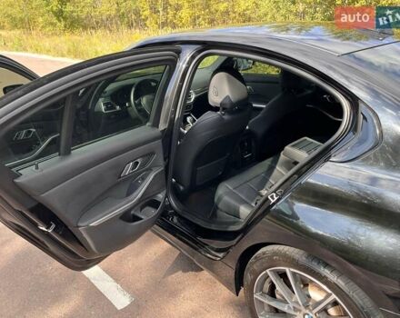 БМВ 3 Серия 2020 в Киеве на Automoto.ua Черный БМВ 3 Серия, объемом двигателя 2 л и пробегом 55 тыс. км за 33500 $, фото 25 на Automoto.ua