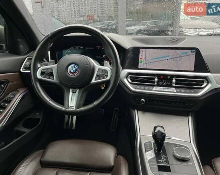 Черный БМВ 3 Серия, объемом двигателя 3 л и пробегом 81 тыс. км за 40490 $, фото 13 на Automoto.ua