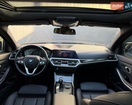 БМВ 3 Серия 2021 в Львове на Automoto.ua Черный БМВ 3 Серия, объемом двигателя 2 л и пробегом 79 тыс. км за 26900 $, фото 112 на Automoto.ua