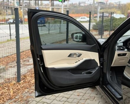 Черный БМВ 3 Серия, объемом двигателя 2 л и пробегом 62 тыс. км за 28000 $, фото 10 на Automoto.ua