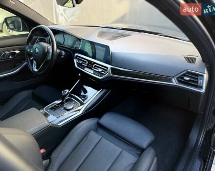 БМВ 3 Серия 2021 в Львове на Automoto.ua Черный БМВ 3 Серия, объемом двигателя 2 л и пробегом 79 тыс. км за 26900 $, фото 75 на Automoto.ua