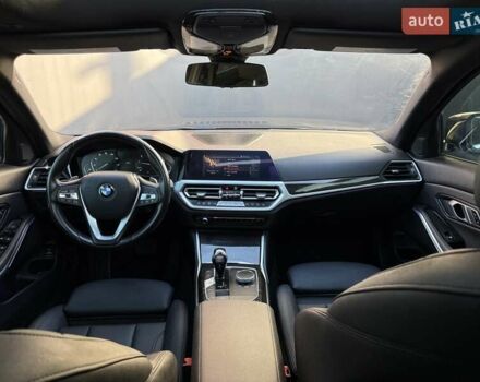 БМВ 3 Серия 2021 в Львове на Automoto.ua Черный БМВ 3 Серия, объемом двигателя 2 л и пробегом 79 тыс. км за 26900 $, фото 106 на Automoto.ua
