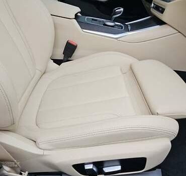 Чорний БМВ 3 Серія, об'ємом двигуна 2 л та пробігом 41 тис. км за 28999 $, фото 43 на Automoto.ua