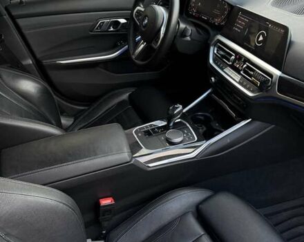 БМВ 3 Серия 2021 в Киеве на Automoto.ua Черный БМВ 3 Серия, объемом двигателя 2 л и пробегом 72 тыс. км за 33500 $, фото 9 на Automoto.ua