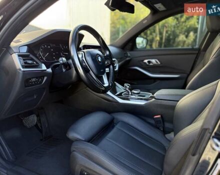 БМВ 3 Серия 2021 в Львове на Automoto.ua Черный БМВ 3 Серия, объемом двигателя 2 л и пробегом 79 тыс. км за 26900 $, фото 43 на Automoto.ua