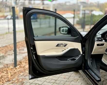 Черный БМВ 3 Серия, объемом двигателя 2 л и пробегом 54 тыс. км за 28499 $, фото 12 на Automoto.ua