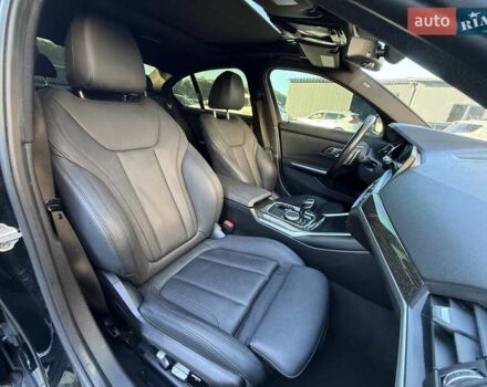 БМВ 3 Серия 2021 в Львове на Automoto.ua Черный БМВ 3 Серия, объемом двигателя 2 л и пробегом 79 тыс. км за 26900 $, фото 99 на Automoto.ua