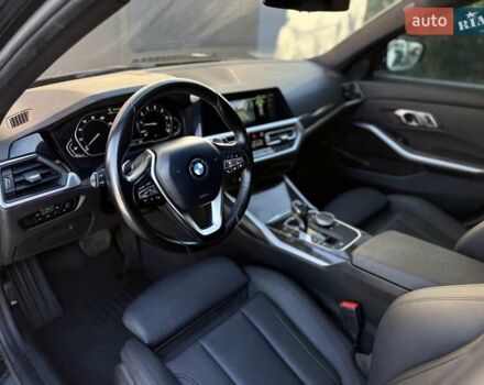 БМВ 3 Серия 2021 в Львове на Automoto.ua Черный БМВ 3 Серия, объемом двигателя 2 л и пробегом 79 тыс. км за 26900 $, фото 47 на Automoto.ua
