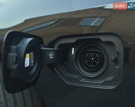 Чорний БМВ 3 Серія, об'ємом двигуна 2 л та пробігом 34 тис. км за 39500 $, фото 19 на Automoto.ua