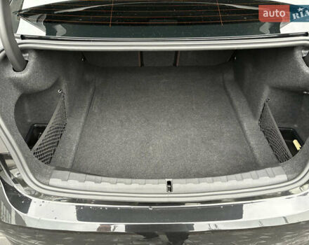 Чорний БМВ 3 Серія, об'ємом двигуна 2 л та пробігом 28 тис. км за 39500 $, фото 13 на Automoto.ua