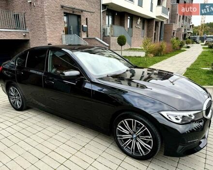 Черный БМВ 3 Серия, объемом двигателя 2 л и пробегом 17 тыс. км за 39500 $, фото 1 на Automoto.ua