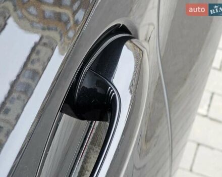 Черный БМВ 3 Серия, объемом двигателя 2 л и пробегом 34 тыс. км за 37999 $, фото 12 на Automoto.ua