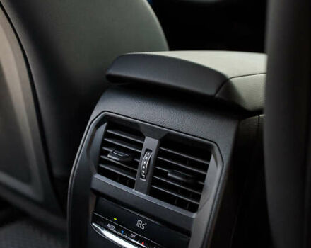 Черный БМВ 3 Серия, объемом двигателя 3 л и пробегом 13 тыс. км за 64000 $, фото 8 на Automoto.ua