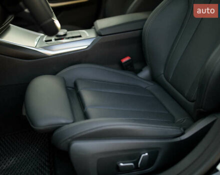 Черный БМВ 3 Серия, объемом двигателя 3 л и пробегом 13 тыс. км за 64000 $, фото 12 на Automoto.ua