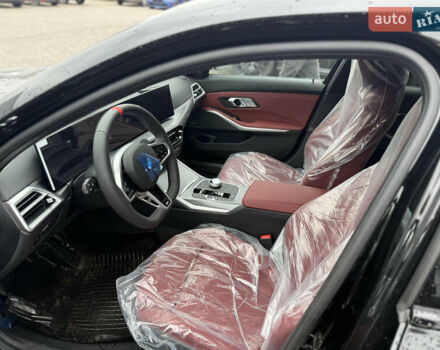 Чорний БМВ 3 Серія, об'ємом двигуна 3 л та пробігом 8 тис. км за 63500 $, фото 7 на Automoto.ua