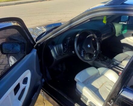 Черный БМВ 3 Серия, объемом двигателя 2 л и пробегом 1 тыс. км за 3500 $, фото 7 на Automoto.ua