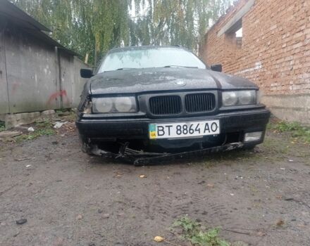 Черный БМВ 3 Серия, объемом двигателя 2 л и пробегом 334 тыс. км за 1200 $, фото 10 на Automoto.ua