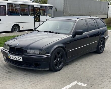 Чорний БМВ 3 Серія, об'ємом двигуна 2 л та пробігом 370 тис. км за 2500 $, фото 18 на Automoto.ua