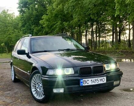 Чорний БМВ 3 Серія, об'ємом двигуна 1.8 л та пробігом 306 тис. км за 3450 $, фото 12 на Automoto.ua