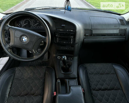 Черный БМВ 3 Серия, объемом двигателя 1.8 л и пробегом 320 тыс. км за 4200 $, фото 14 на Automoto.ua