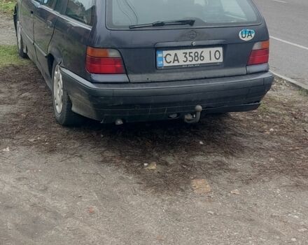 Черный БМВ 3 Серия, объемом двигателя 1.7 л и пробегом 370 тыс. км за 1600 $, фото 2 на Automoto.ua