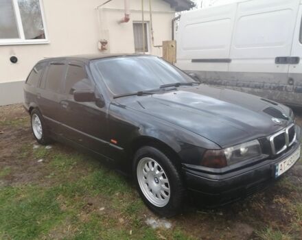 Чорний БМВ 3 Серія, об'ємом двигуна 1.6 л та пробігом 344 тис. км за 1900 $, фото 2 на Automoto.ua