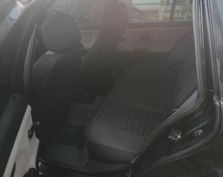 Чорний БМВ 3 Серія, об'ємом двигуна 1.6 л та пробігом 344 тис. км за 1900 $, фото 6 на Automoto.ua