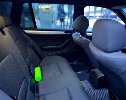 Черный БМВ 3 Серия, объемом двигателя 2 л и пробегом 390 тыс. км за 5200 $, фото 3 на Automoto.ua