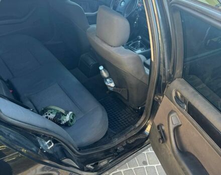 Черный БМВ 3 Серия, объемом двигателя 2 л и пробегом 308 тыс. км за 5800 $, фото 3 на Automoto.ua