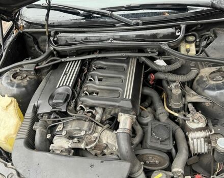 Черный БМВ 3 Серия, объемом двигателя 2.9 л и пробегом 323 тыс. км за 4800 $, фото 13 на Automoto.ua