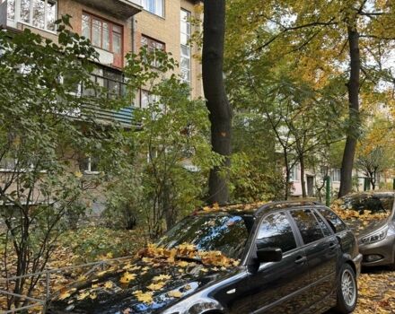 Черный БМВ 3 Серия, объемом двигателя 2 л и пробегом 300 тыс. км за 4700 $, фото 5 на Automoto.ua