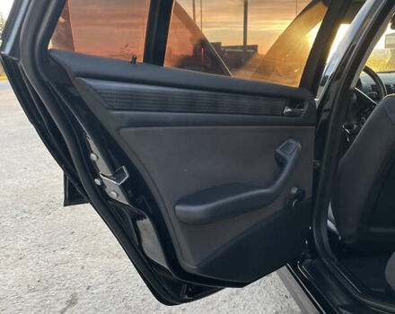 Черный БМВ 3 Серия, объемом двигателя 2 л и пробегом 337 тыс. км за 5200 $, фото 24 на Automoto.ua