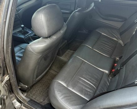 Чорний БМВ 3 Серія, об'ємом двигуна 2 л та пробігом 445 тис. км за 2700 $, фото 7 на Automoto.ua