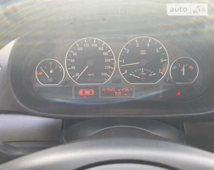 Черный БМВ 3 Серия, объемом двигателя 1.8 л и пробегом 230 тыс. км за 3799 $, фото 19 на Automoto.ua