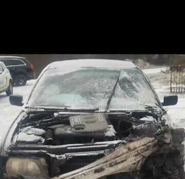 Черный БМВ 3 Серия, объемом двигателя 2 л и пробегом 380 тыс. км за 2800 $, фото 1 на Automoto.ua