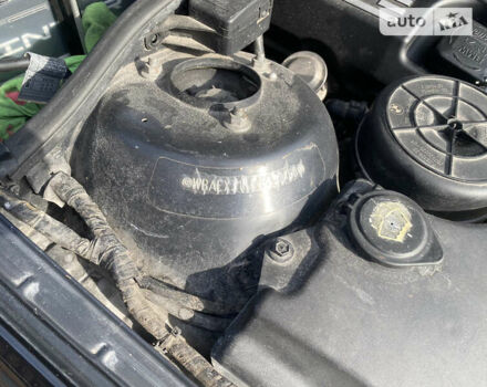 Черный БМВ 3 Серия, объемом двигателя 1.8 л и пробегом 230 тыс. км за 3799 $, фото 16 на Automoto.ua