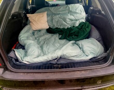 Черный БМВ 3 Серия, объемом двигателя 2 л и пробегом 300 тыс. км за 5000 $, фото 3 на Automoto.ua