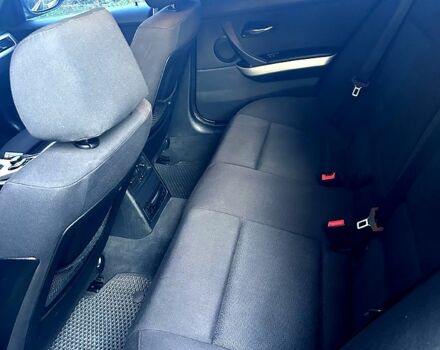 Черный БМВ 3 Серия, объемом двигателя 3 л и пробегом 370 тыс. км за 10000 $, фото 6 на Automoto.ua