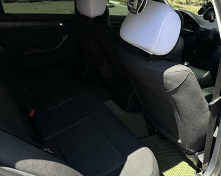 Черный БМВ 3 Серия, объемом двигателя 1.8 л и пробегом 320 тыс. км за 5500 $, фото 11 на Automoto.ua