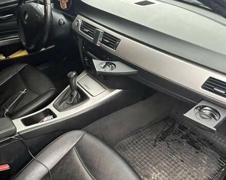 Черный БМВ 3 Серия, объемом двигателя 1.8 л и пробегом 332 тыс. км за 6700 $, фото 5 на Automoto.ua