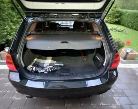 Черный БМВ 3 Серия, объемом двигателя 2 л и пробегом 246 тыс. км за 5700 $, фото 6 на Automoto.ua