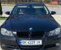 Черный БМВ 3 Серия, объемом двигателя 2 л и пробегом 323 тыс. км за 6500 $, фото 1 на Automoto.ua