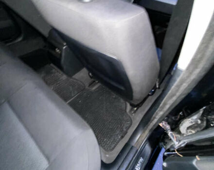 Черный БМВ 3 Серия, объемом двигателя 2 л и пробегом 246 тыс. км за 5700 $, фото 9 на Automoto.ua