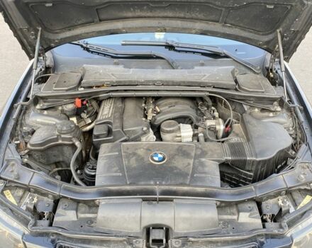 Чорний БМВ 3 Серія, об'ємом двигуна 2 л та пробігом 225 тис. км за 7000 $, фото 13 на Automoto.ua