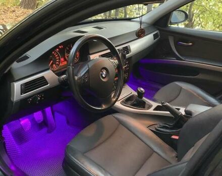 Чорний БМВ 3 Серія, об'ємом двигуна 2 л та пробігом 341 тис. км за 7000 $, фото 12 на Automoto.ua