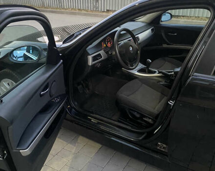 Чорний БМВ 3 Серія, об'ємом двигуна 2 л та пробігом 227 тис. км за 5200 $, фото 17 на Automoto.ua