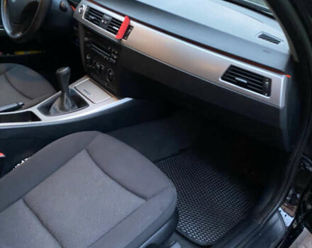 Черный БМВ 3 Серия, объемом двигателя 2 л и пробегом 246 тыс. км за 5700 $, фото 16 на Automoto.ua