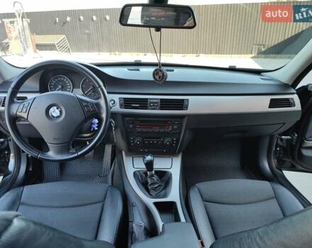 Чорний БМВ 3 Серія, об'ємом двигуна 2 л та пробігом 341 тис. км за 7000 $, фото 16 на Automoto.ua